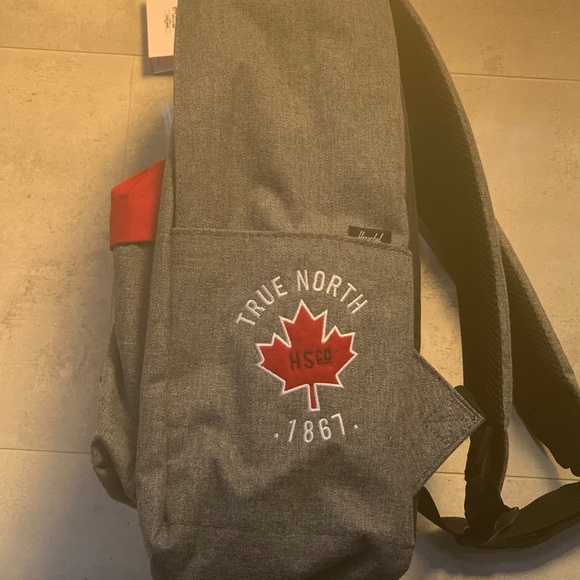 NWT Herschel Hudson Bay Limited Edition True North Canada Backpack - Picture 3 of 5